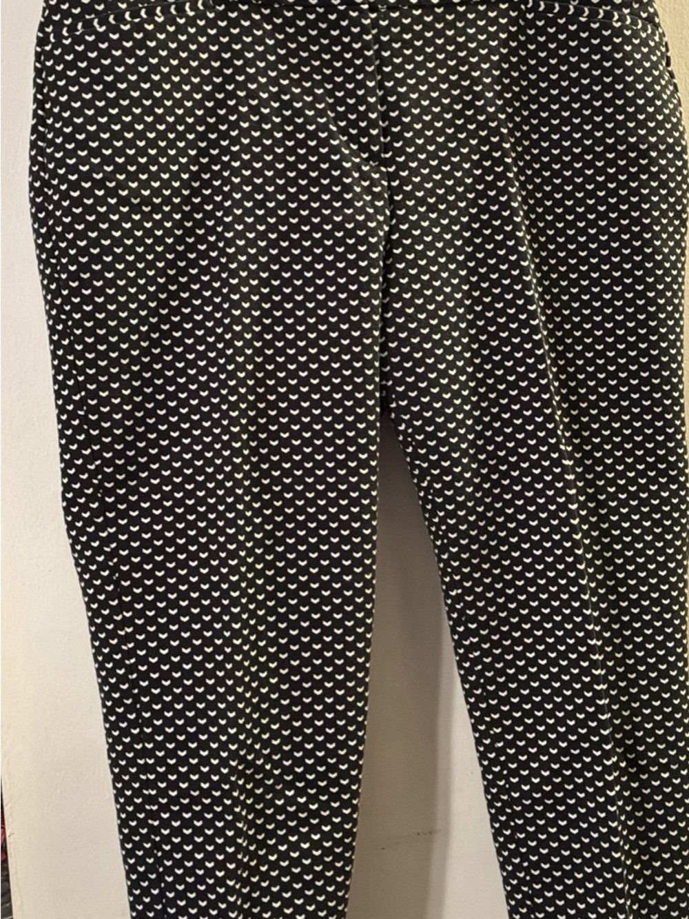 Black & White Patterned Women capris